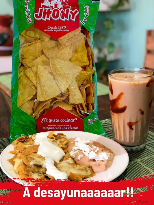 Caja de Totopos De Maíz Triangular Jhony Con 10 Paquetes de 300g
